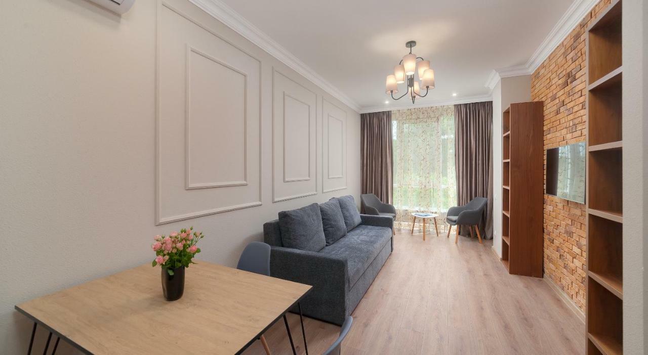 Green Apartments Одеса Екстериор снимка